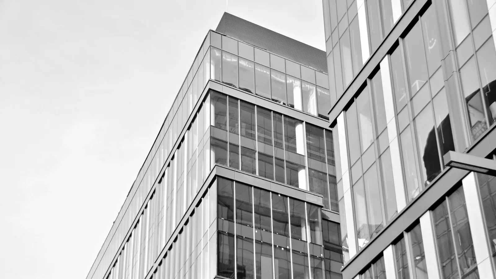 7 Νεότερες Τάσεις στα Συστήματα Ασφαλείας για Επιχειρήσεις